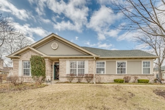 2160 Carillon Dr, Grayslake, IL 60030