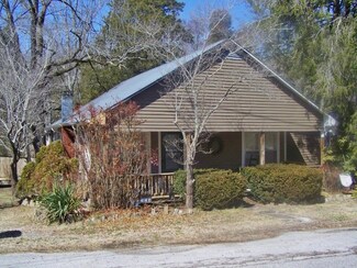 11966 McMinnville Hwy, Walling, TN 38587