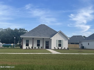 816 Old Spanish Trail, Bay St. Louis, MS 39520