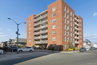 855 E Broadway Unit 4G, Long Beach, NY 11561