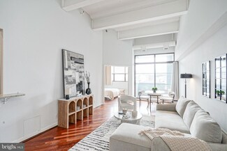 3 N Chris Columbus Blvd Unit PL218, Philadelphia, PA 19106