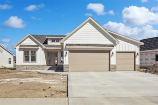 1395 NW Red Oak Dr, Waukee, IA 50263