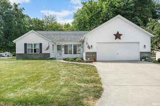 301 N Maude Dr W, Rossville, IN 46065