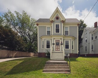 32 State St, Westbrook, ME 04092
