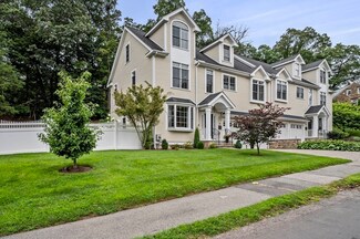 10 Pleasant St, Wellesley, MA 02482