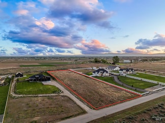 5376 W London Ln, Kuna, ID 83634