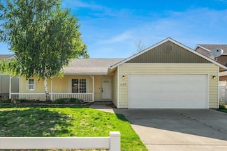 2129 SW 35th St, Redmond, OR 97756