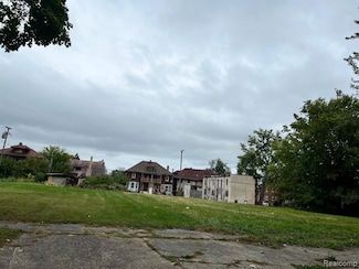 4404 Helen St, Detroit, MI 48207