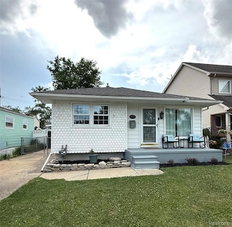 4220 Burns Ave, Lincoln Park, MI 48146