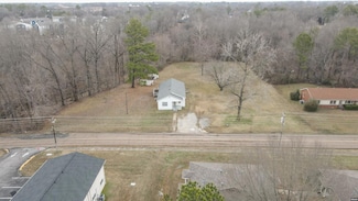 207 W Peach St, Martin, TN 38237