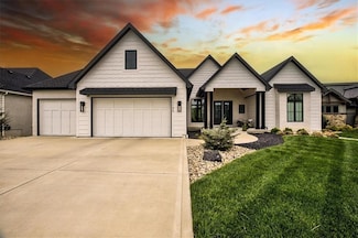 7736 N Donnelly Ave, Kansas City, MO 64158