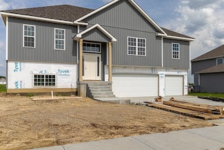 4505 Valley Ridge Dr, Saint Joseph, MO 64505