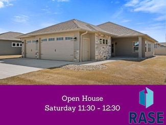 8817 Windmill Ridge St, Sioux Falls, SD 57106