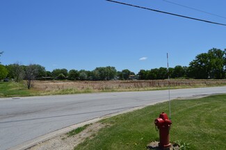 1711 Mitchell Rd, Aurora, IL 60505