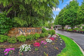 115 Northgate Cir, Melville, NY 11747