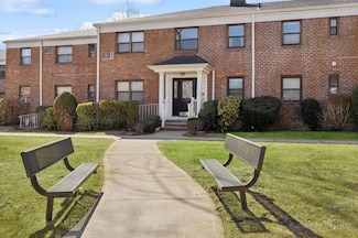 1197 E Broadway Unit K14, Hewlett, NY 11557