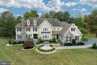 1736 Chantilly Ln, Chester Springs, PA 19425