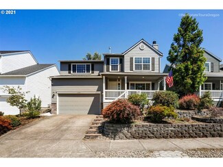 14905 SE Stanhope Rd, Clackamas, OR 97015