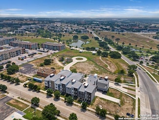 7940 Kennedy Hill Dr, San Antonio, TX 78235