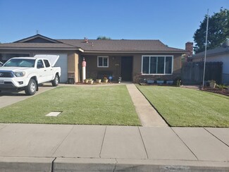 2331 Hicks St, Selma, CA 93662