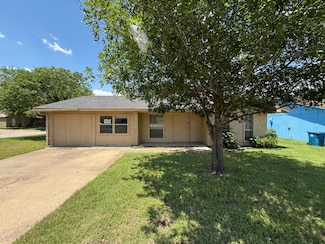 1001 Glenhaven Dr, Hutchins, TX 75141