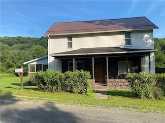 16 Baker Rd, Creekside, PA 15732
