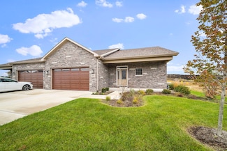 25133 S Westwind Dr, Channahon, IL 60410