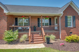 209 N Cassidy Way, Campobello, SC 29322