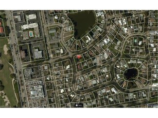980 11th St N, Naples, FL 34102