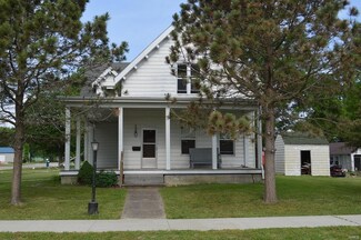 701 N 7th St, Canton, MO 63435
