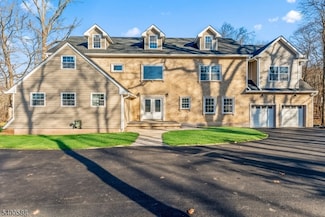 28 King George Rd, Warren, NJ 07059