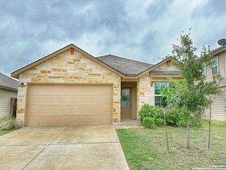 8610 Emerald Sky Dr, San Antonio, TX 78254