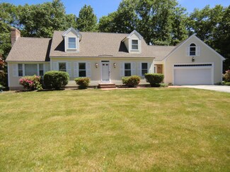 59 Spruce Ln, Auburn, NH 03032