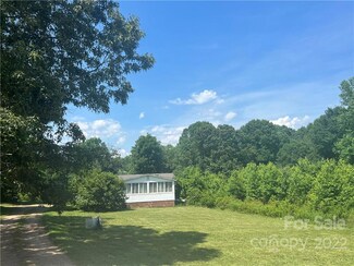 2177 Pinetop Dr, Shelby, NC 28150