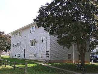 234 S Emmett St Unit C, Genoa, IL 60135