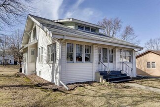 114 N Spring St, Mount Pulaski, IL 62548