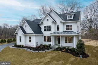 10 Laurel Cir, Malvern, PA 19355