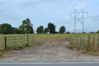 319th W Old Kc Road St, Paola, KS 66071