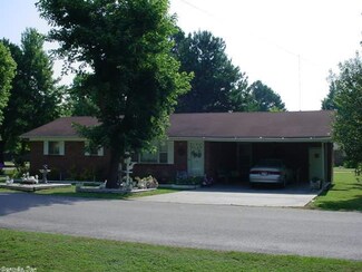 246 N Fordyce St, Rector, AR 72461