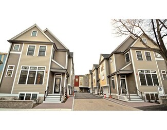 39 Elmwood St Unit 43, Somerville, MA 02144