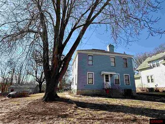 15 15 Se 1st St, Faribault, MN 55021