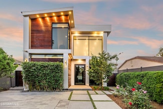 829 Flower Ave, Venice, CA 90291