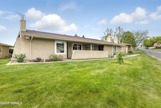 4906 Madera Way, Yakima, WA 98908