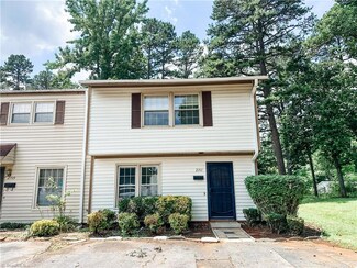 2711 Reynolds Park Rd, Winston Salem, NC 27107
