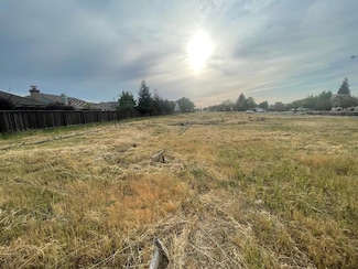 1226 Doak Blvd, Ripon, CA 95366