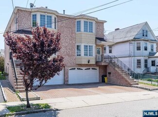 466 Lincoln St Unit B, Palisades Park, NJ 07650