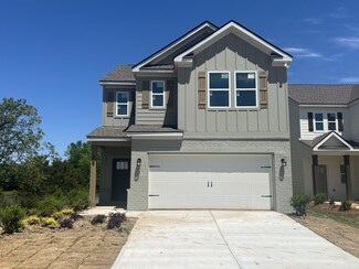 2043 Firelight Way, Ooltewah, TN 37363