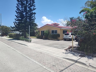 2210 NE 36th St Unit B, Lighthouse Point, FL 33064