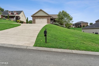 1160 Savin Falls, Johnson City, TN 37615