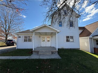 879 Center St, McKeesport, PA 15132